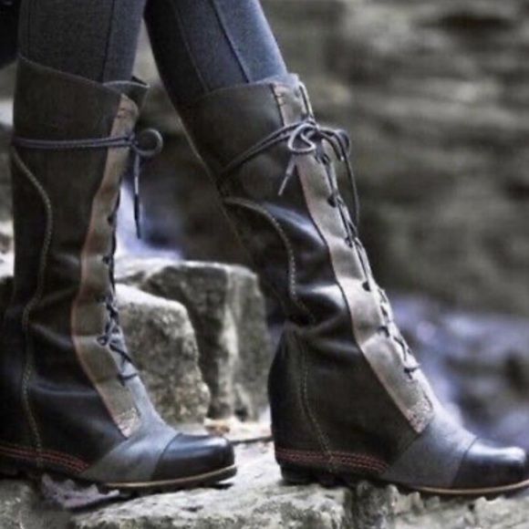 Sorel sz 7 Cate the Great Lace Up wedge snow rain Charcoal 9.5, great pre owned - Picture 8 of 8